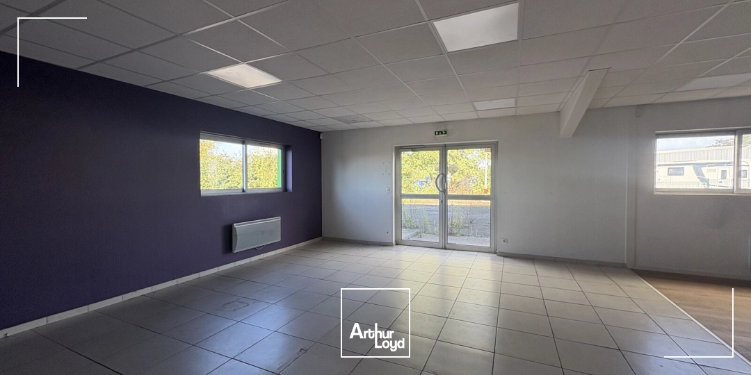 Cellules d'activités avec terrain à louer - 396 m2 - Saint Jean de Braye