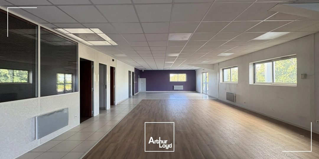 Cellules d'activités avec terrain à louer - 396 m2 - Saint Jean de Braye