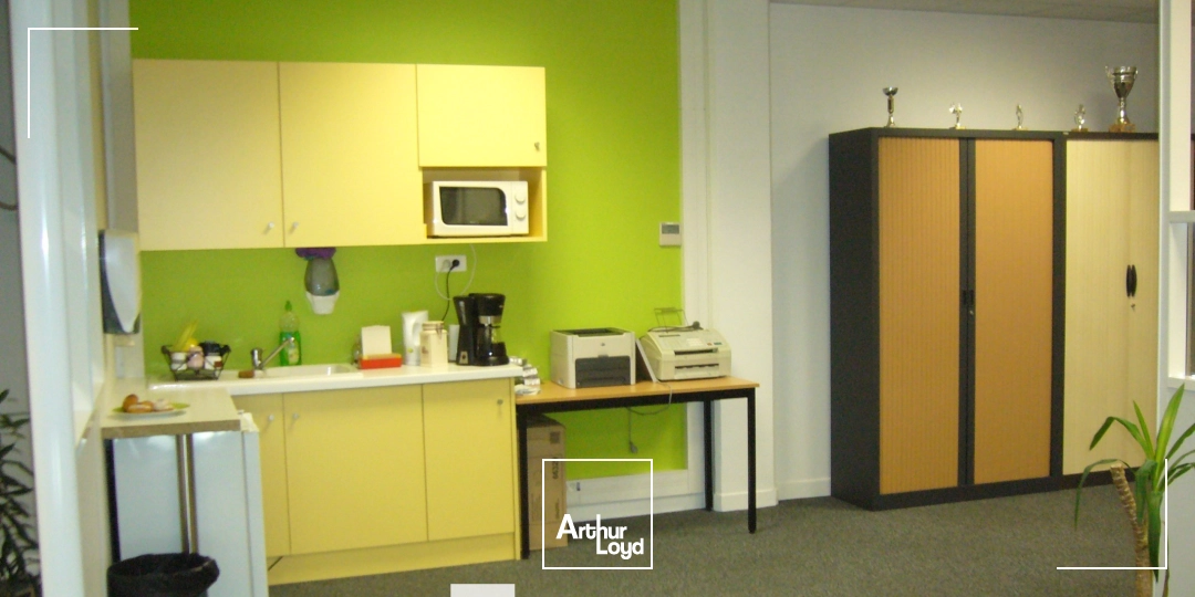 A louer - L'ATRIUM - Bureaux lumineux - Bron 