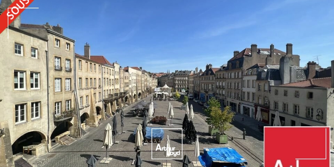 LOCAL COMMERCIAL à VENDRE de 678 m²