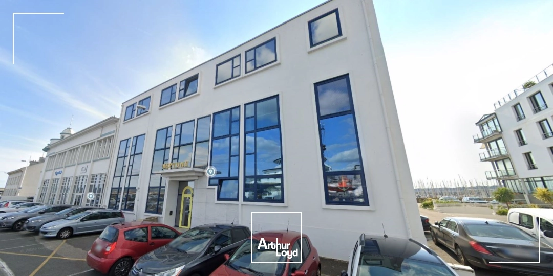 LOCATION 152 M² DIVISIBLE- BUREAUX - PORT DE BREST 