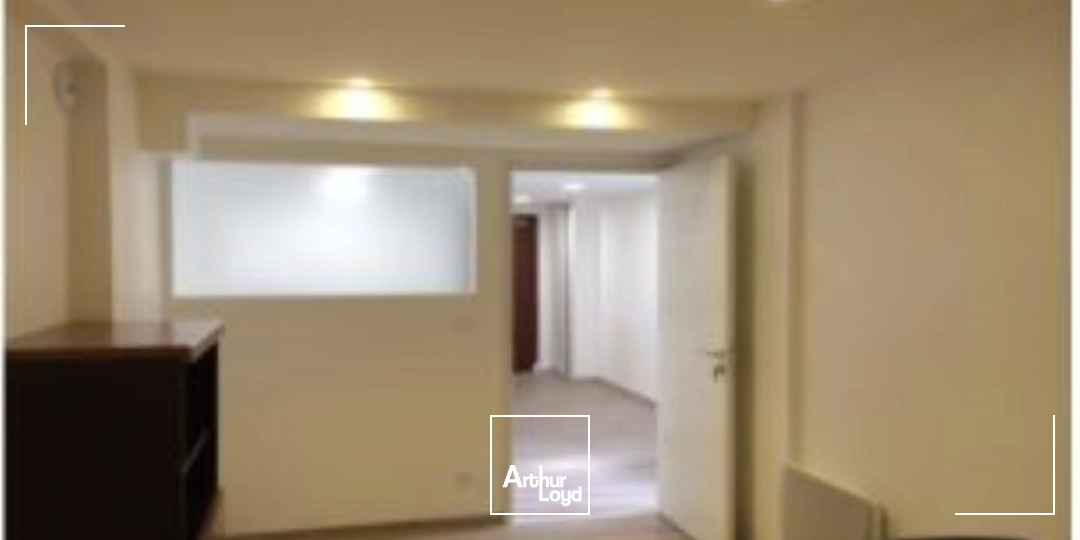 LOCATION 152 M² DIVISIBLE- BUREAUX - PORT DE BREST 