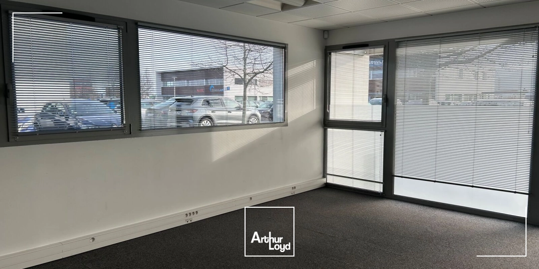LOCATION - BUREAUX - OPENSPACE - 88 m2 - MONTOIR - CADREAN - AIRBUS - CHANTIERS DE L'ATLANTIQUE