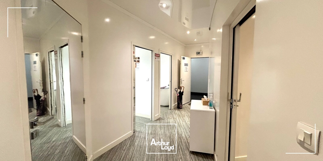 A louer bureaux 110 m² - Triangle d'Or Bordeaux - Plateau clé en main, idéal professions libérales