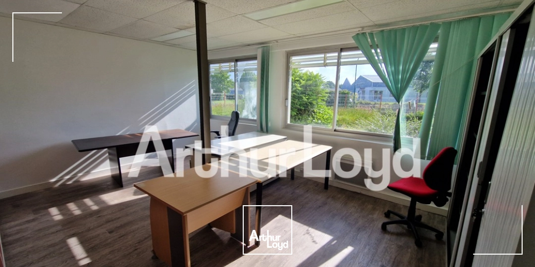 Entrepôt - A VENDRE