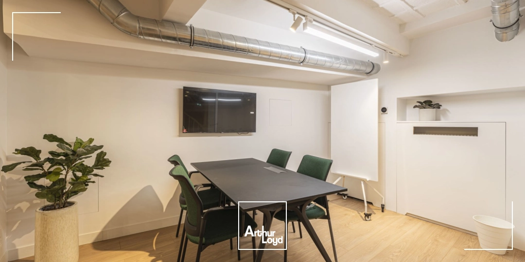 CW Privé à louer à PARIS 75009