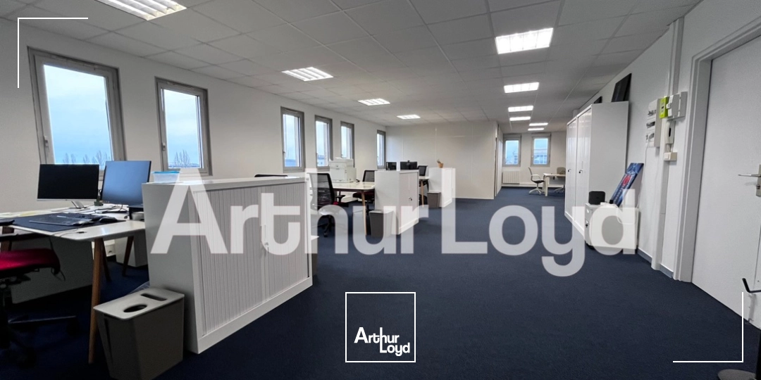 Bureaux à louer - 116 m² - Péricentre V