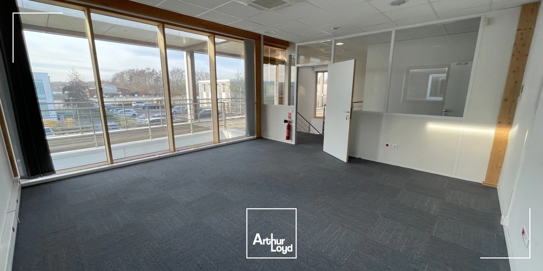 Haute Borne : bureaux à louer avec parking