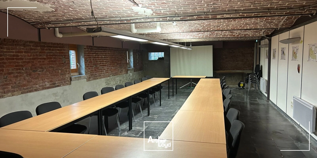 Immeuble de bureaux indépendant à vendre - Visibilité, accessibilité et stationnement aux portes de Lille