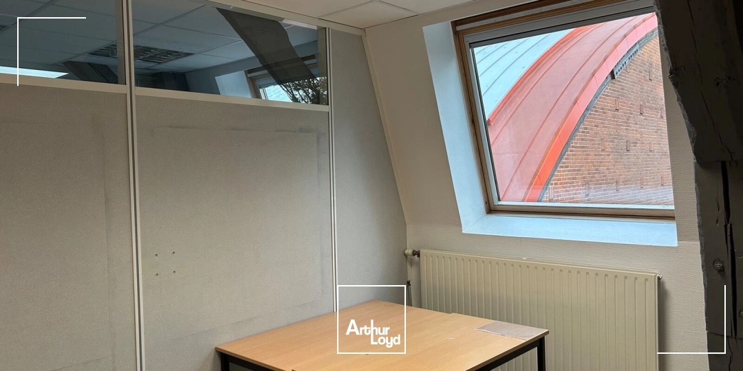 Immeuble de bureaux indépendant à vendre - Visibilité, accessibilité et stationnement aux portes de Lille