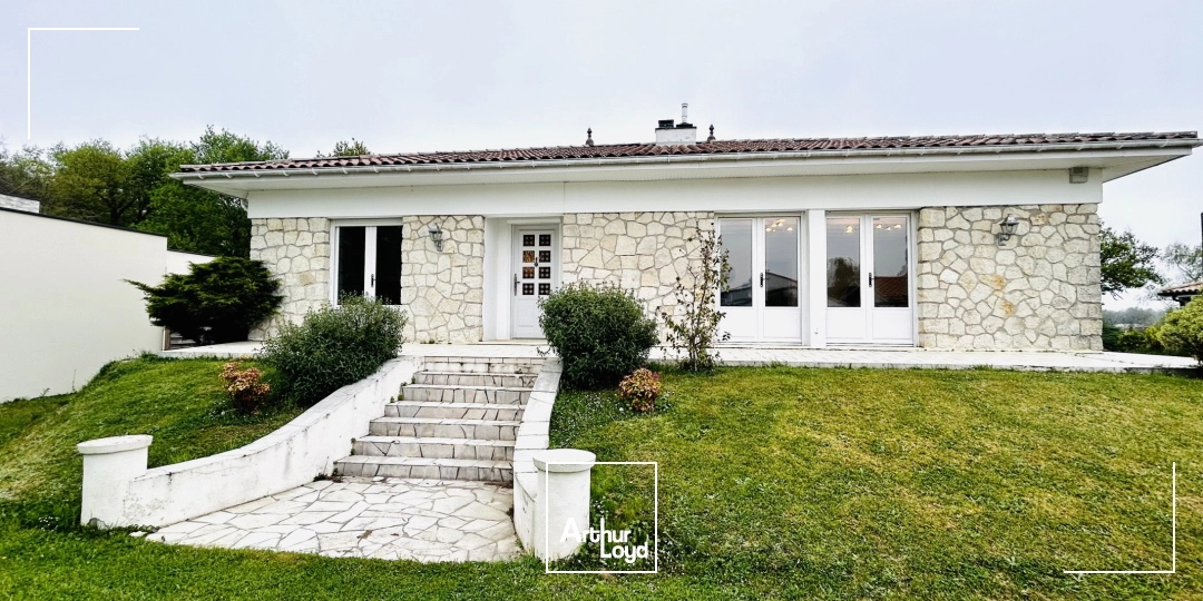 A louer - Bureaux privés dans espace coworking - Tresses proche Bordeaux