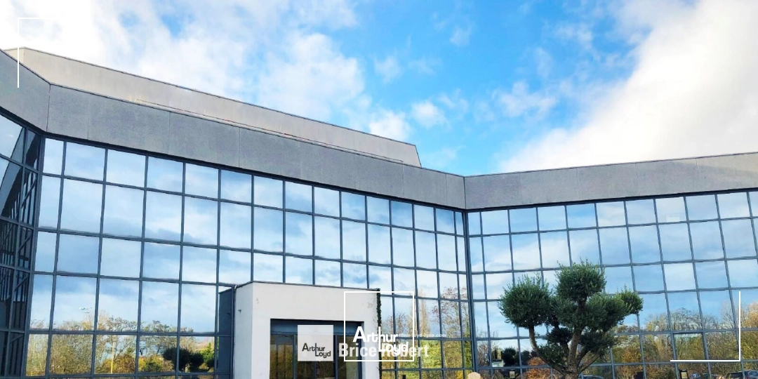 A vendre ou à louer - NEPTUNE PARK - Bureaux lumineux - Dardilly