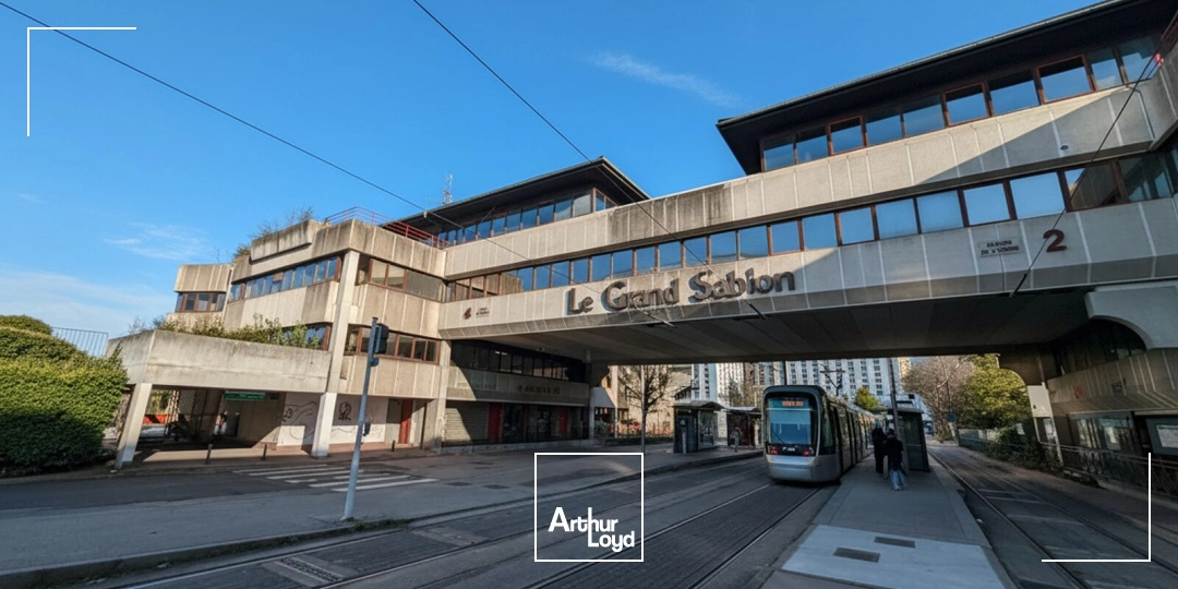 BUREAUX 456 m² A LOUER OU A VENDRE- LA TRONCHE 