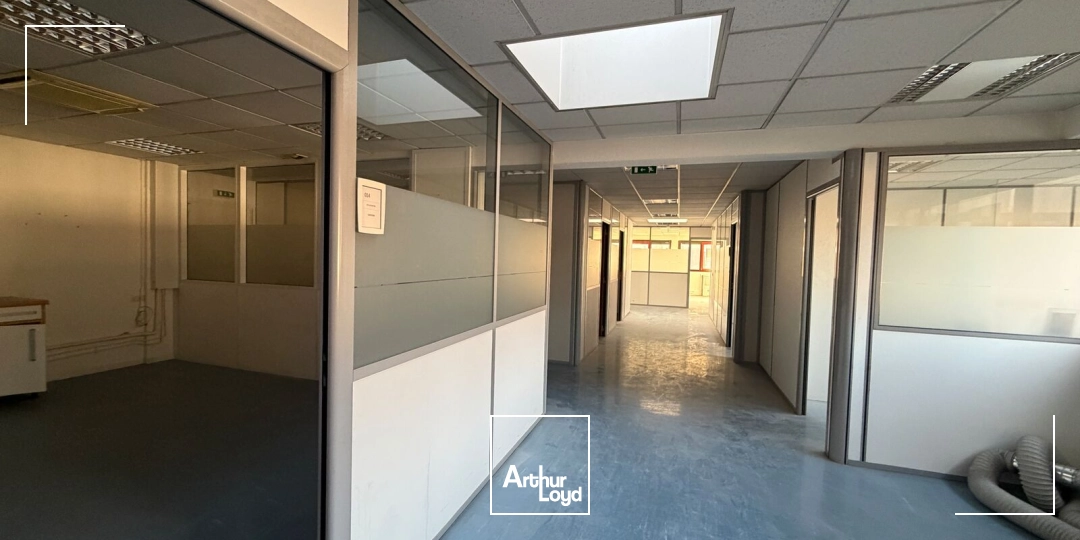 BUREAUX 456 m² A LOUER OU A VENDRE- LA TRONCHE 