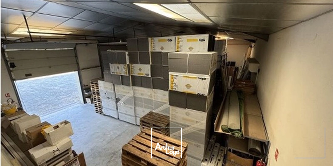 A vendre : Local d'activités de 439 m² sur la commune de Montbrison