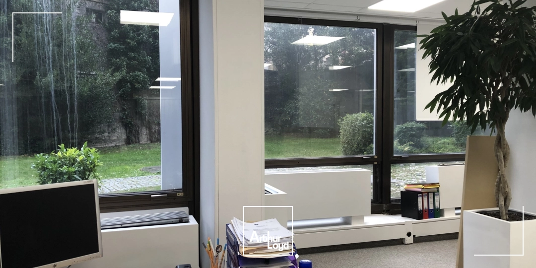 Bureaux à louer au pied du Pont de Saint-Cloud, à 5 minutes de Boulogne