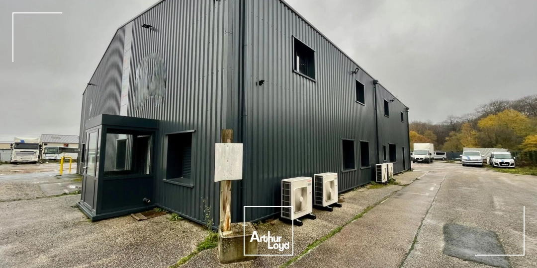 Bureaux à louer à LES AUTHIEUX SUR LE PORT SAINT OUEN 76520