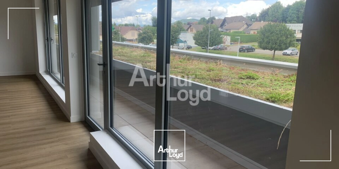 BUREAUX NEUFS-EMPLACEMENT STRATEGIQUE-BELLES PRESTATIONS