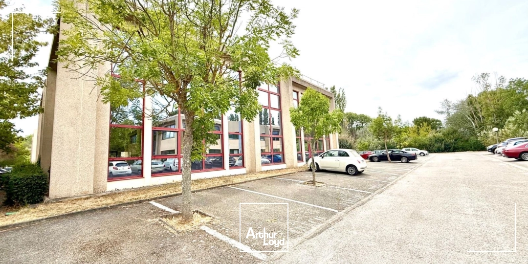 Bureaux rénovés à vendre à Meyreuil