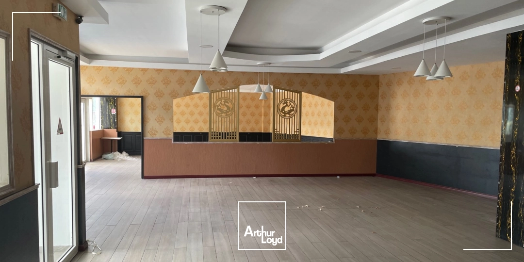 EXCLUSIVITE - Cellule commerciale NIMES - Location - Secteur Mas des Abeilles