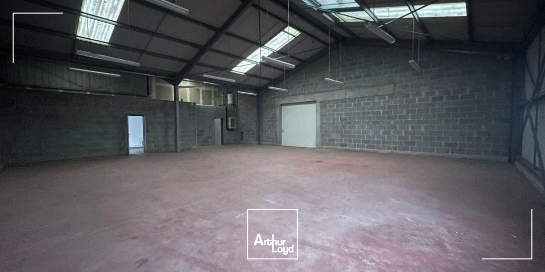 LOCATION - BUREAUX ET LOCAUX D'ACTIVITE - PONTIVY