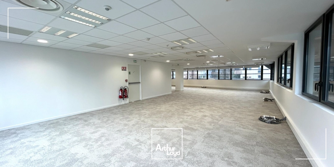 À LOUER - Bureaux 588 m² - Immeuble G5, Bassins à flot - Bordeaux