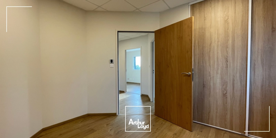 Bureaux - Location - NIMES - 30900 - 73.38-73.38 - 7617988