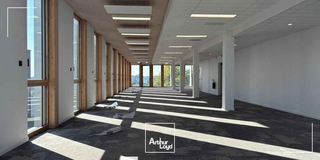 Bureaux - Location - VAULX EN VELIN - 69120 - 149.7-1177.9 - 7633994