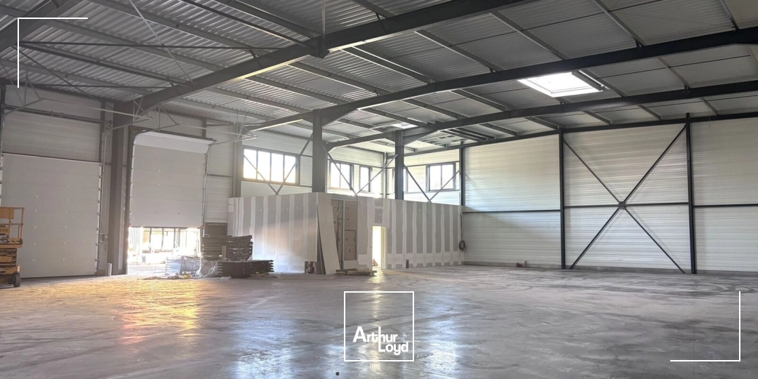 Locaux d'activité & Entrepôts - Location - LYS LEZ LANNOY - 59390 - 303-6880 - 7647287