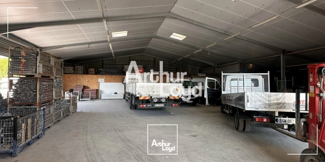 Locaux d'activité & Entrepôts - Vente - VITRÉ - 35500 - 900-900 - 7655333