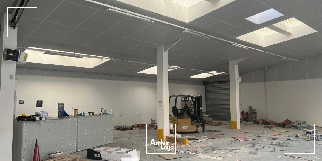 Locaux d'activité & Entrepôts - Location - VOIRON - 38500 - 414-414 - 7661862