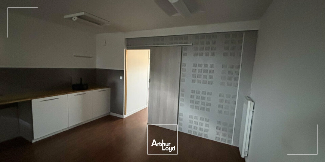 Bureaux - Location - COSNAC - 19360 - 70-70 - 7668854