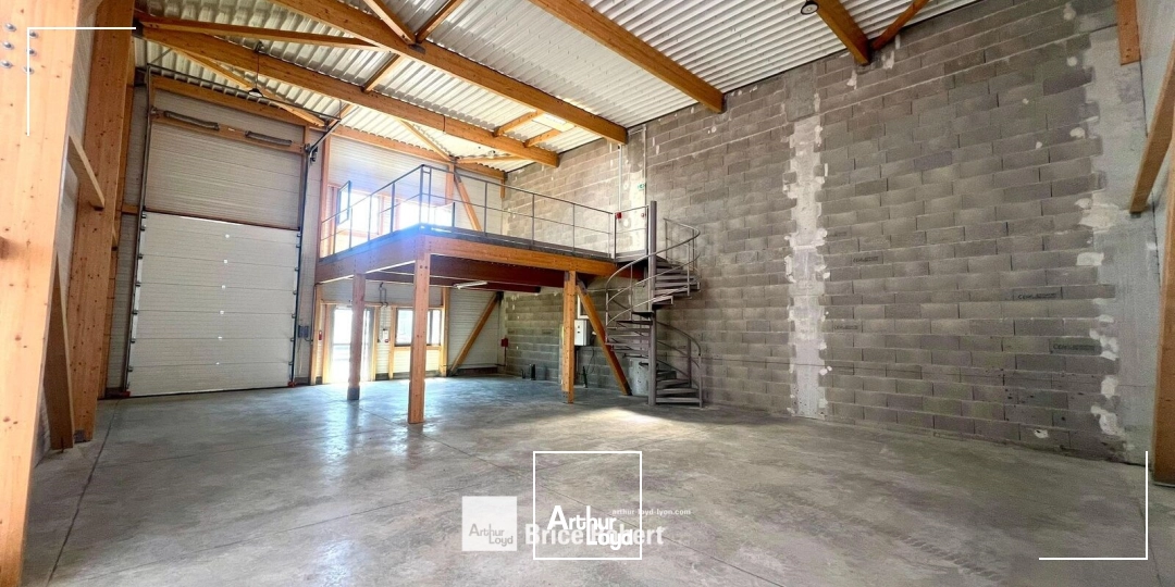 Locaux d'activité & Entrepôts - Vente - SAINT VULBAS - 01150 - 184.38-184.38 - 7669646