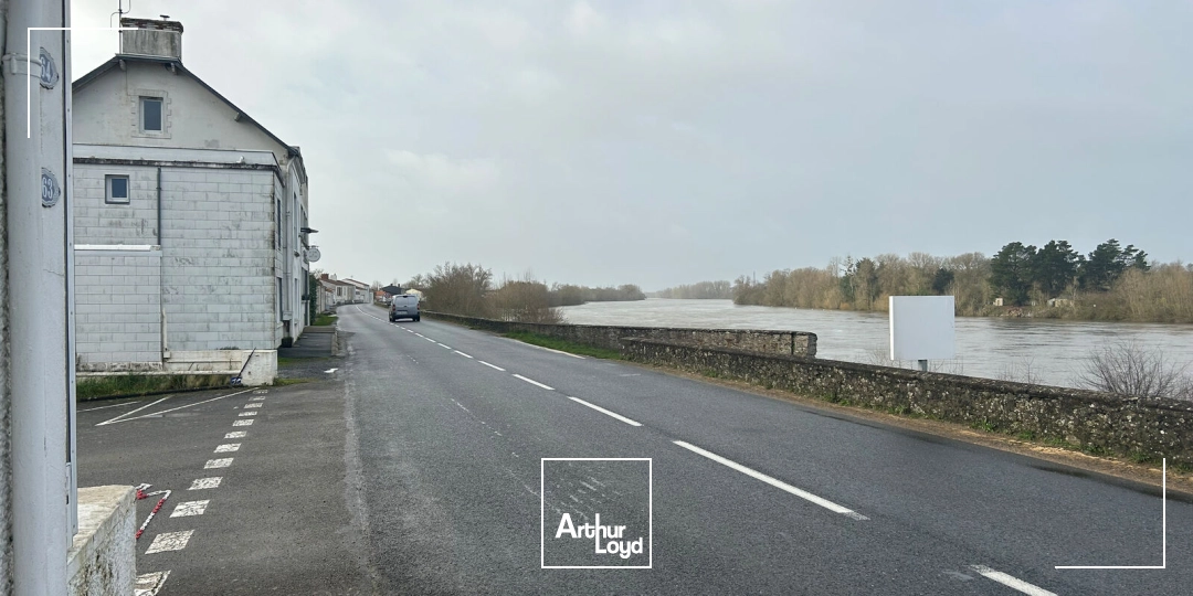 Locaux commerciaux - Location - DIVATTE SUR LOIRE - 44450 - 592-592 - 7670992