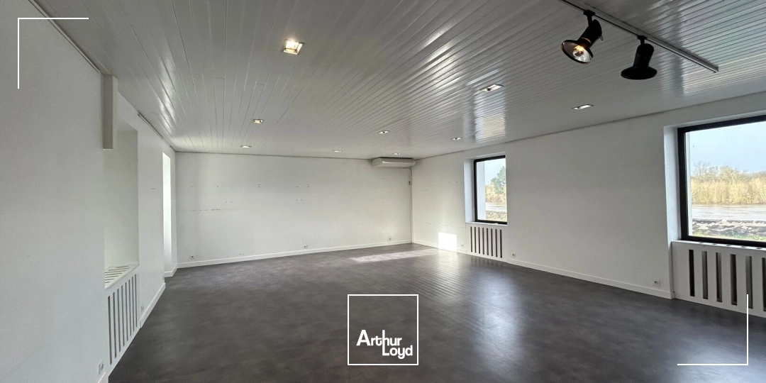 Locaux commerciaux - Location - DIVATTE SUR LOIRE - 44450 - 592-592 - 7670987