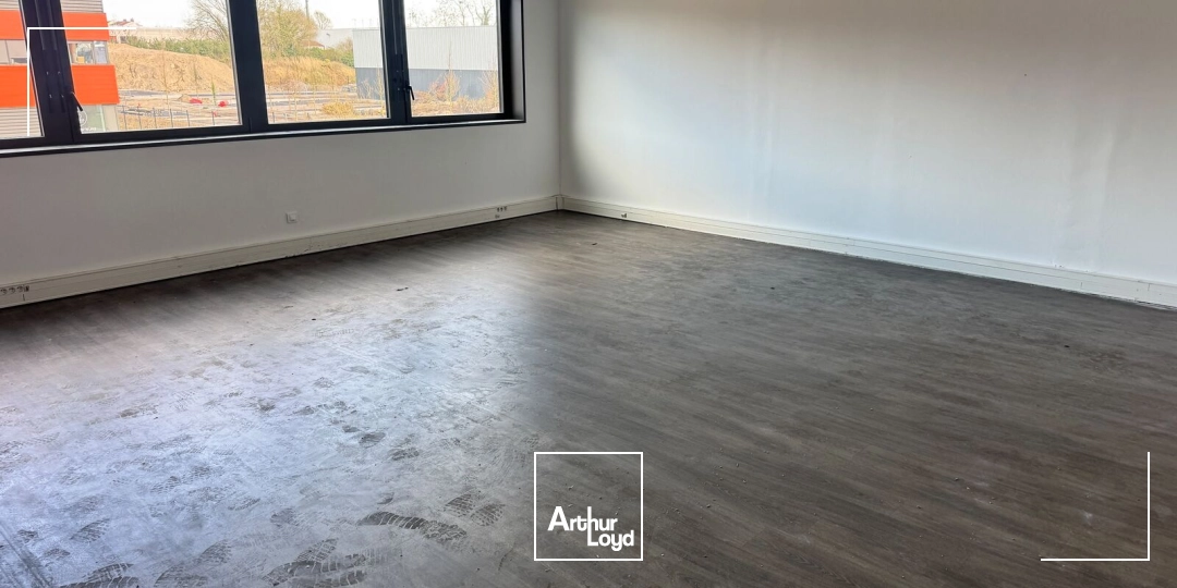 Locaux d'activité & Entrepôts - Location - CROIX - 59170 - 599-2179 - 7671109