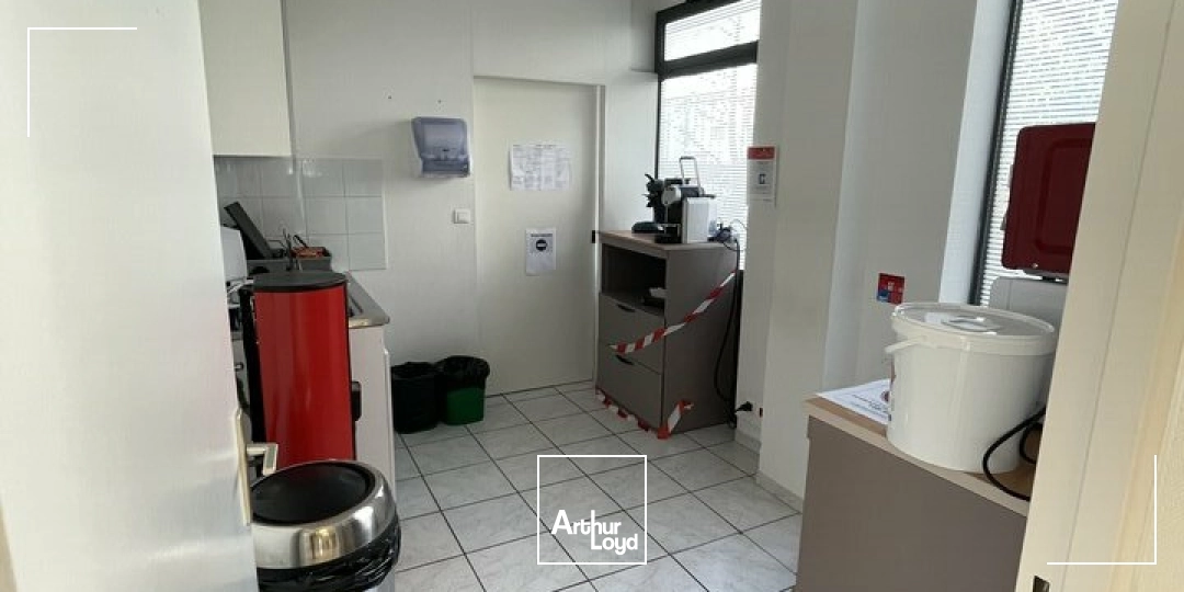 Bureaux - Location - NIORT - 79000 - 300-300 - 7671537