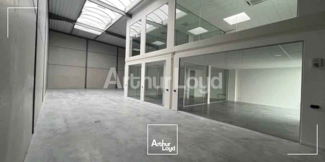 Locaux d'activité & Entrepôts - Location - NEUVILLE EN FERRAIN - 59960 - 420-947 - 7718695