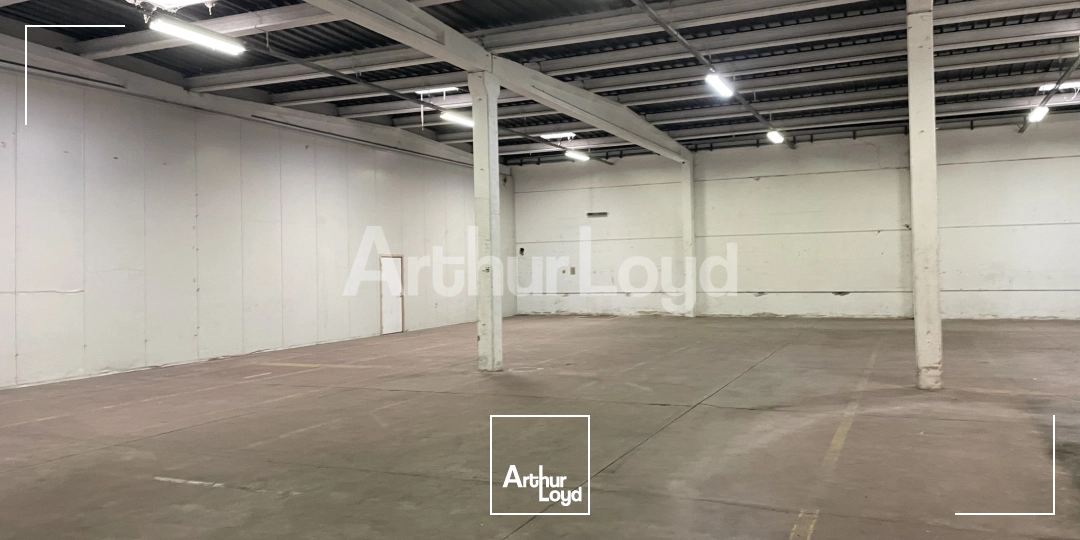 Locaux d'activité & Entrepôts - Location - NEUVILLE EN FERRAIN - 59960 - 588-588 - 7720652