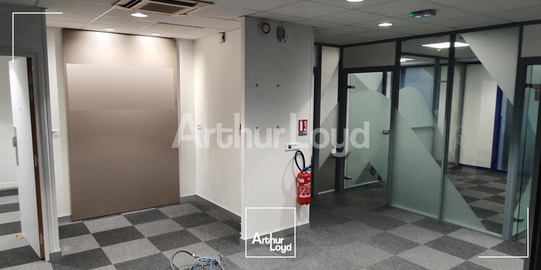 Locaux commerciaux - Location - LYS LEZ LANNOY - 59390 - 150-150 - 7720842