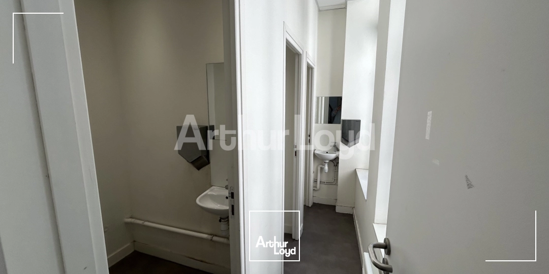 Locaux commerciaux - Location - LILLE - 59000 - 598.4-598.4 - 7722247