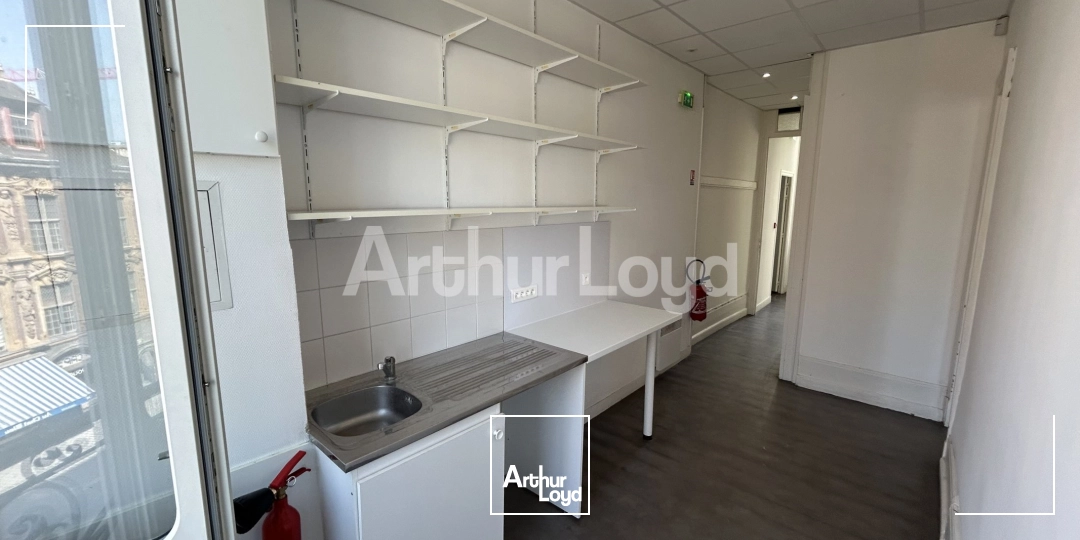 Locaux commerciaux - Location - LILLE - 59000 - 598.4-598.4 - 7722249