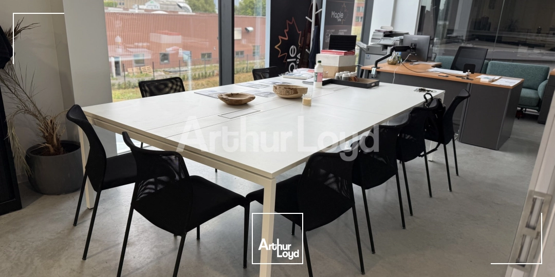 Locaux d'activité & Entrepôts - Location - NEUVILLE EN FERRAIN - 59960 - 747-747 - 7722619