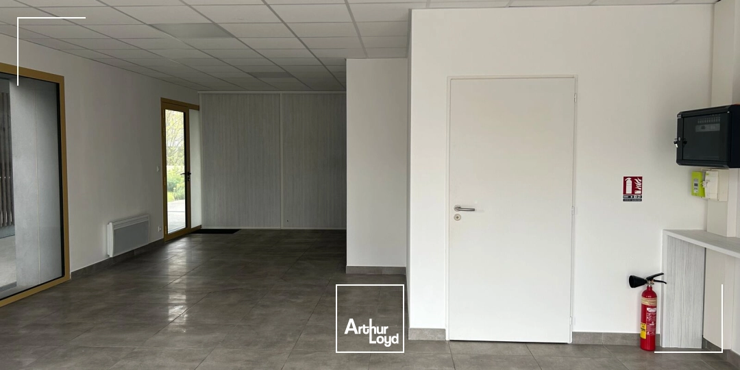 Locaux commerciaux - Location - SAUTRON - 44880 - 93.7-93.7 - 7725798