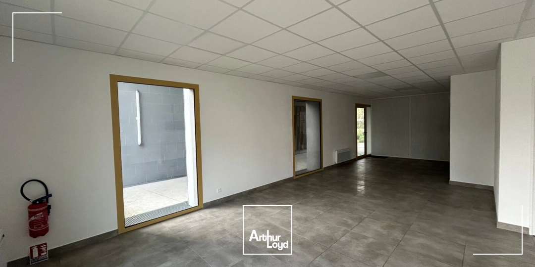 Locaux commerciaux - Location - SAUTRON - 44880 - 93.7-93.7 - 7725800