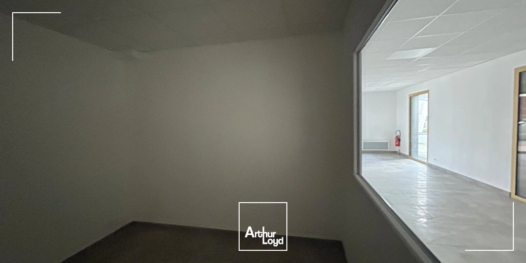 Locaux commerciaux - Location - SAUTRON - 44880 - 93.7-93.7 - 7725805