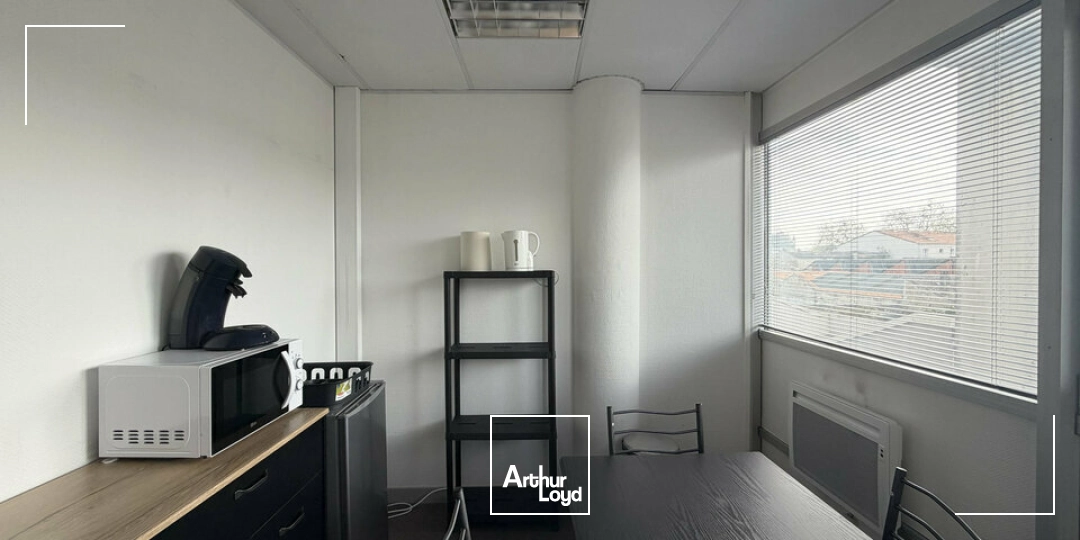 Bureaux - Location - NIORT - 79000 - 75.73-75.73 - 7726279