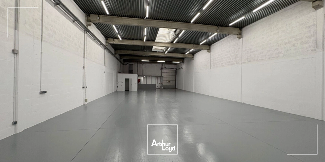 Locaux commerciaux - Location - ERAGNY - 95610 - 298-2301 - 7736784