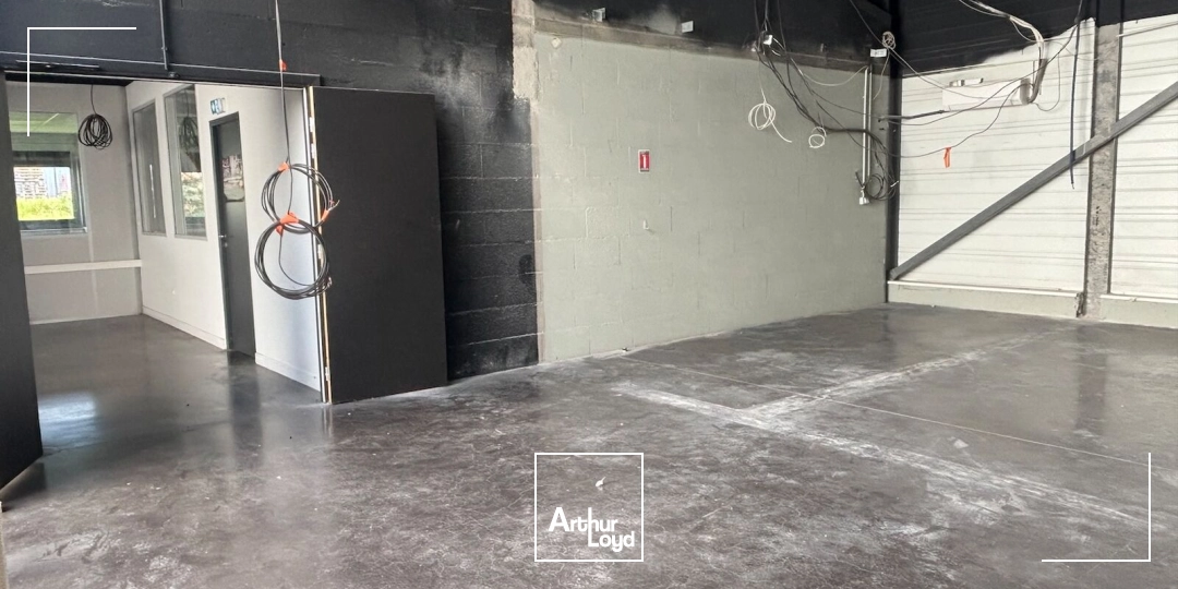 Locaux d'activité & Entrepôts - Location - SAINT CHAMOND - 42400 - 256-256 - 7748249