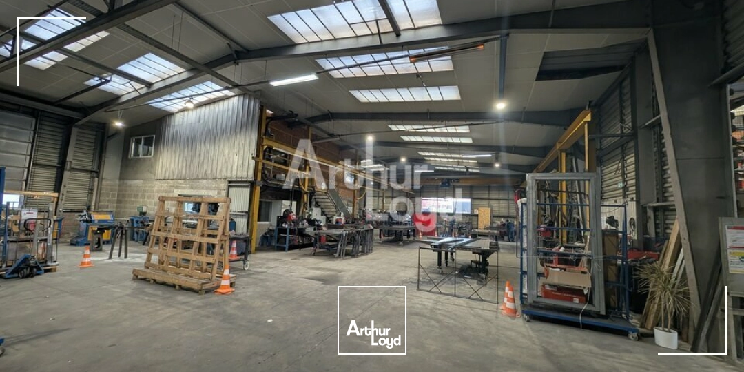 Locaux d'activité & Entrepôts - Vente - GRAND-FOUGERAY - 35390 - 1050-1050 - 7751521